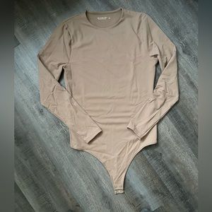 A&F | SEAMLESS BODYSUIT